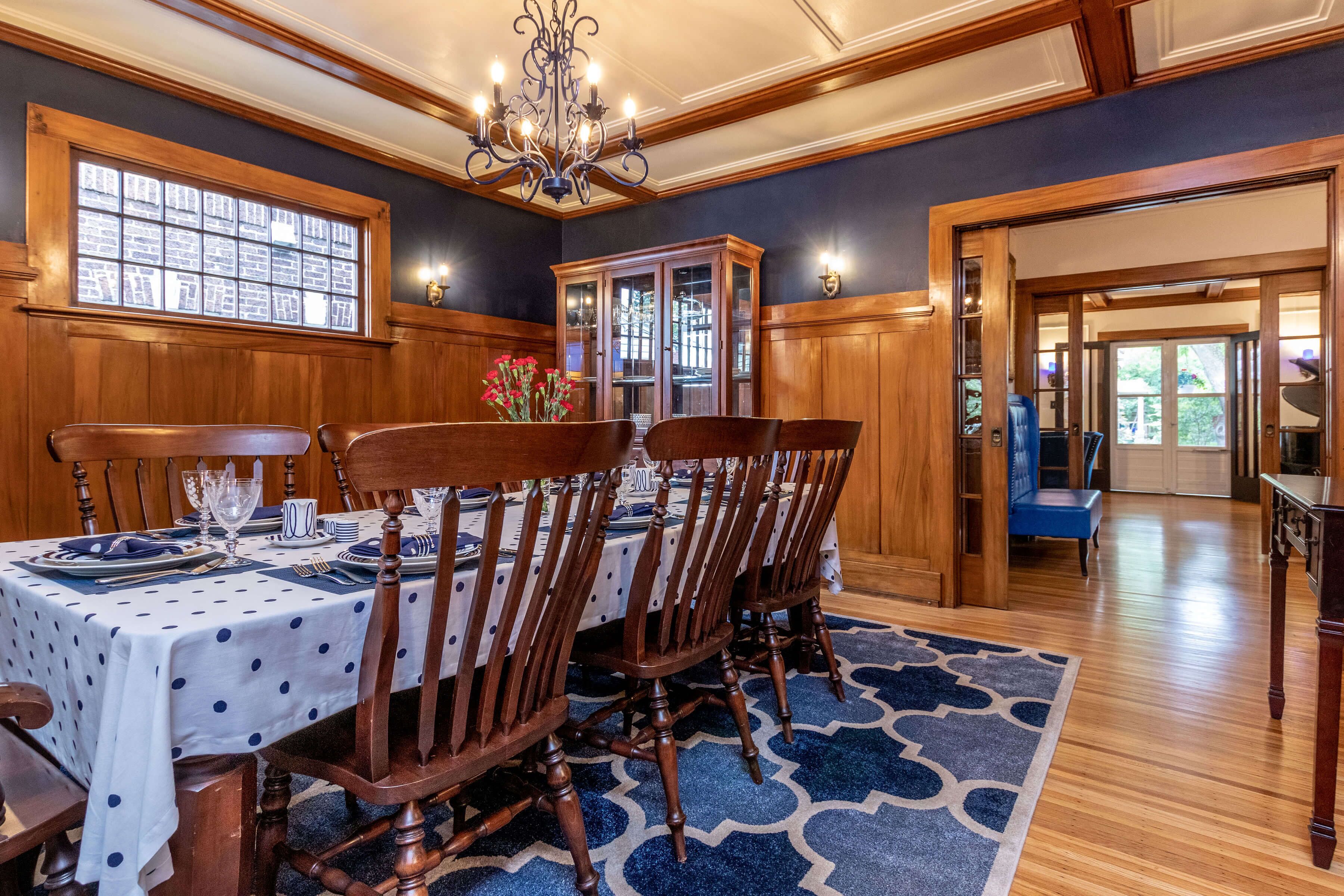 Café da manhã completo grátis todos os dias