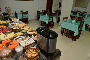 Breakfast, lunch, dinner served; local cuisine 