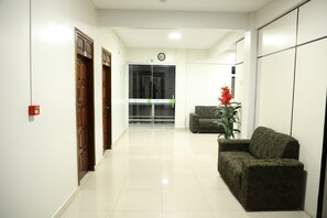 32-吋LED 液晶電視、有線頻道、電視