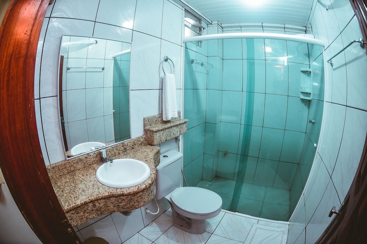 apartamento triplo | bathroom | shower