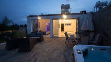 Appartement Luxe, 3 chambres, bain Ă remous (Terrace, 7) | Terrasse/Patio