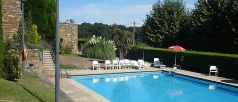 Seasonal outdoor pool