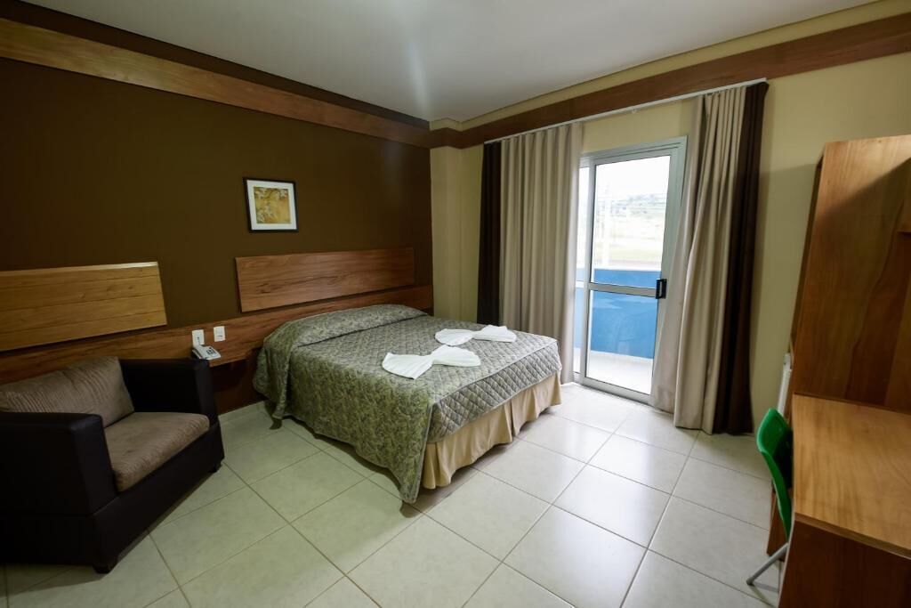 minibar, desk, free wifi, bed sheets