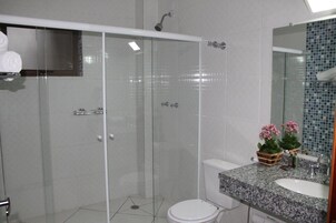 Shower, free toiletries, hair dryer, towels