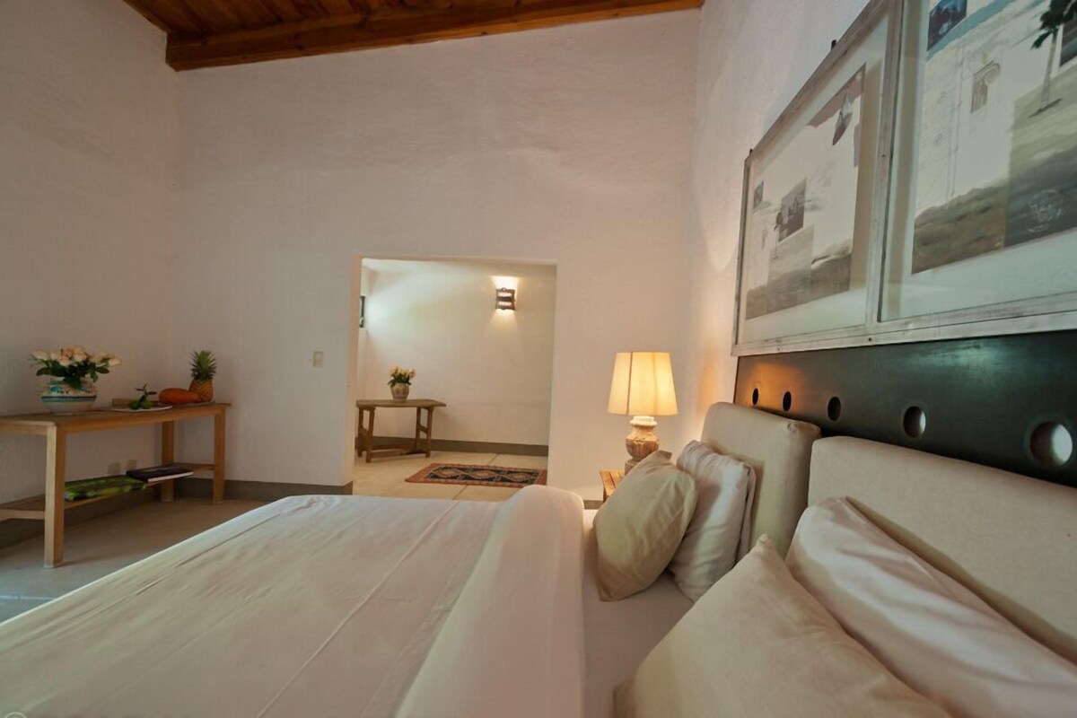 Deluxe Room | Rollaway beds, free WiFi