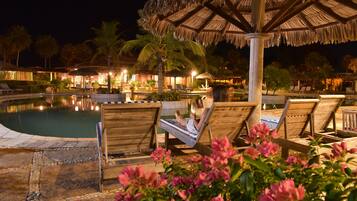 Lunch and dinner served, local cuisine