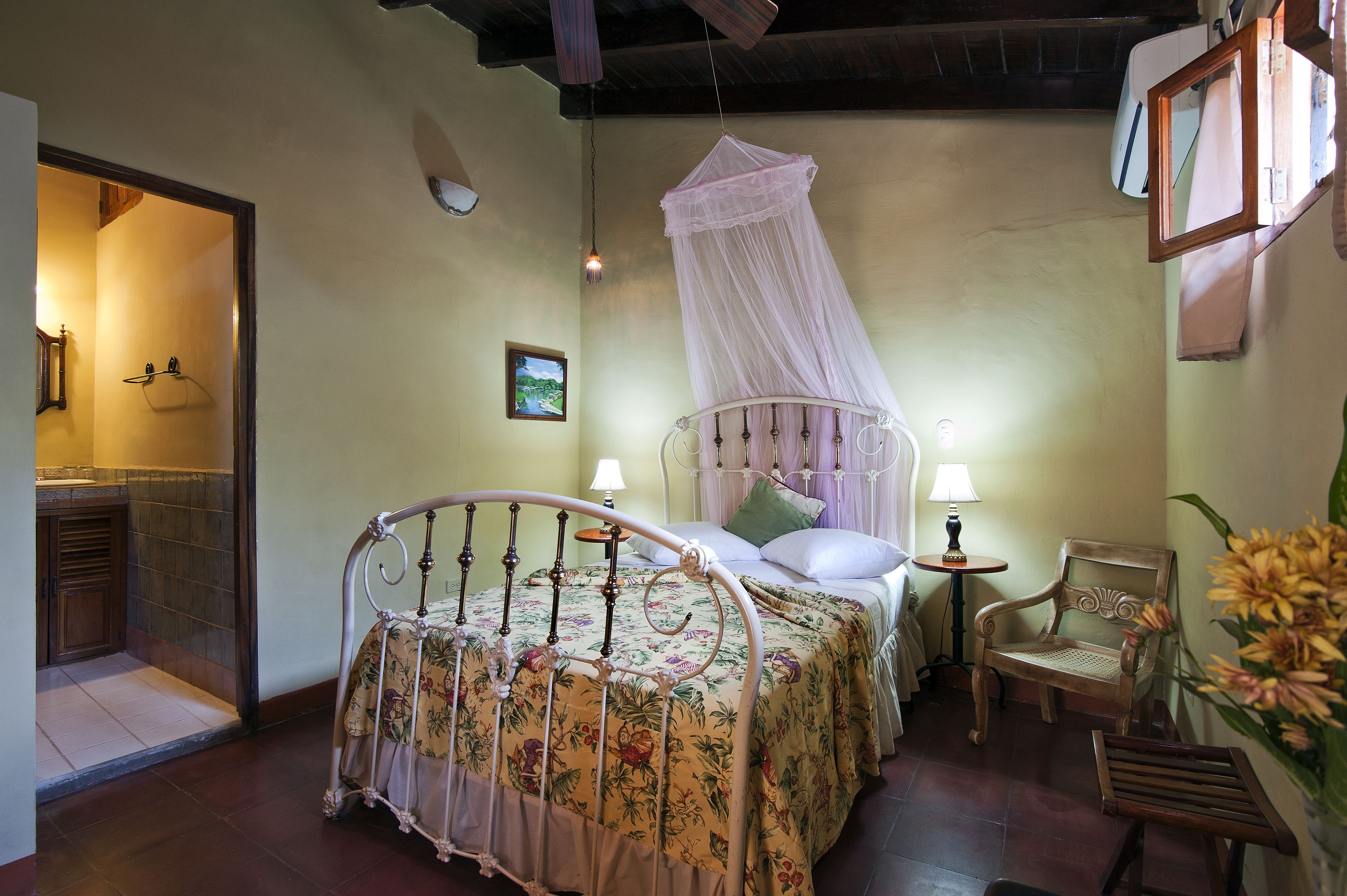 standard double room, 1 queen bed | premium bedding, in-room safe, free wifi, bed sheets