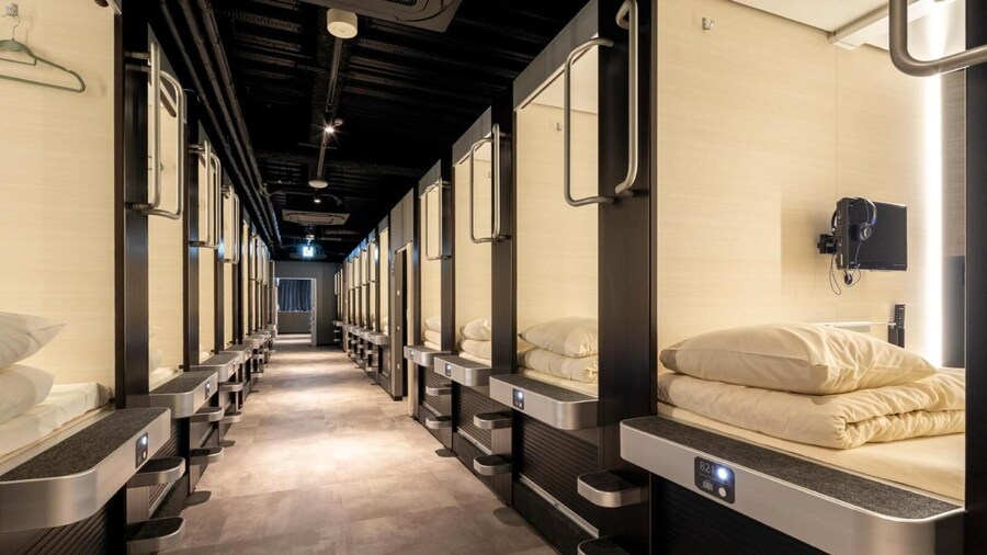 Capsule Hotel CUBE