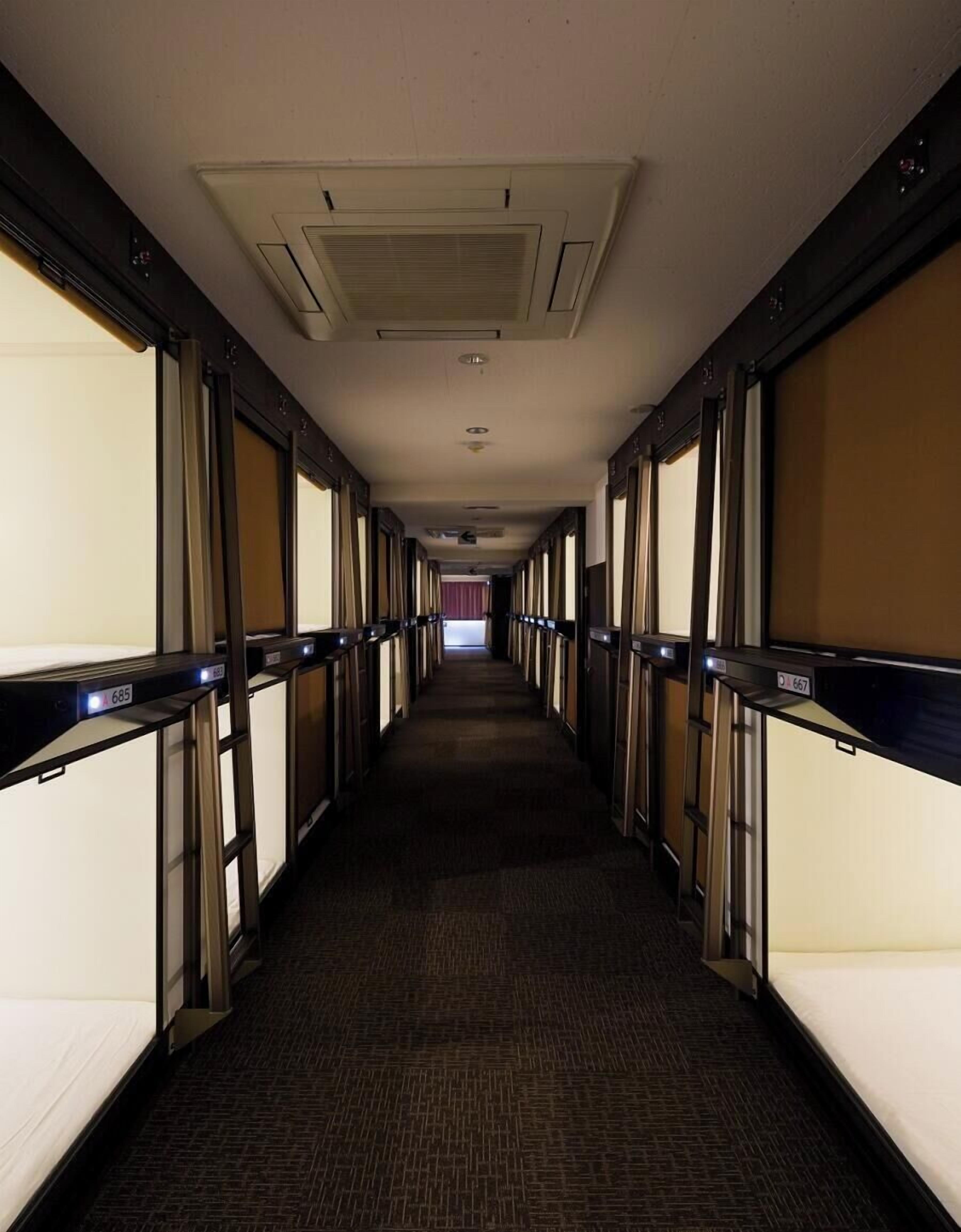 Standard (Men's Floor)  | In-room safe, free WiFi, bed sheets