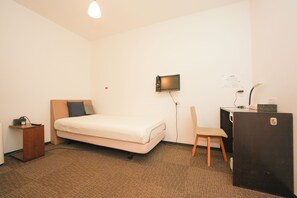 Zimmersafe, kostenloses WLAN, Bettwäsche