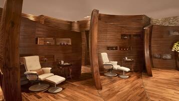 Couples treatment room(s), sauna, steam room, body treatments