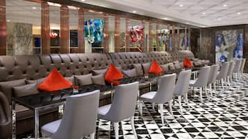 Daily full breakfast (VND 1120000 per person)