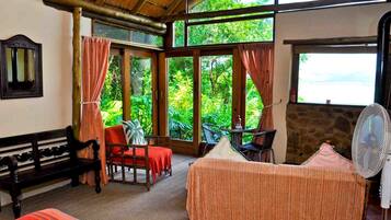 Island Suite (2) | Living area