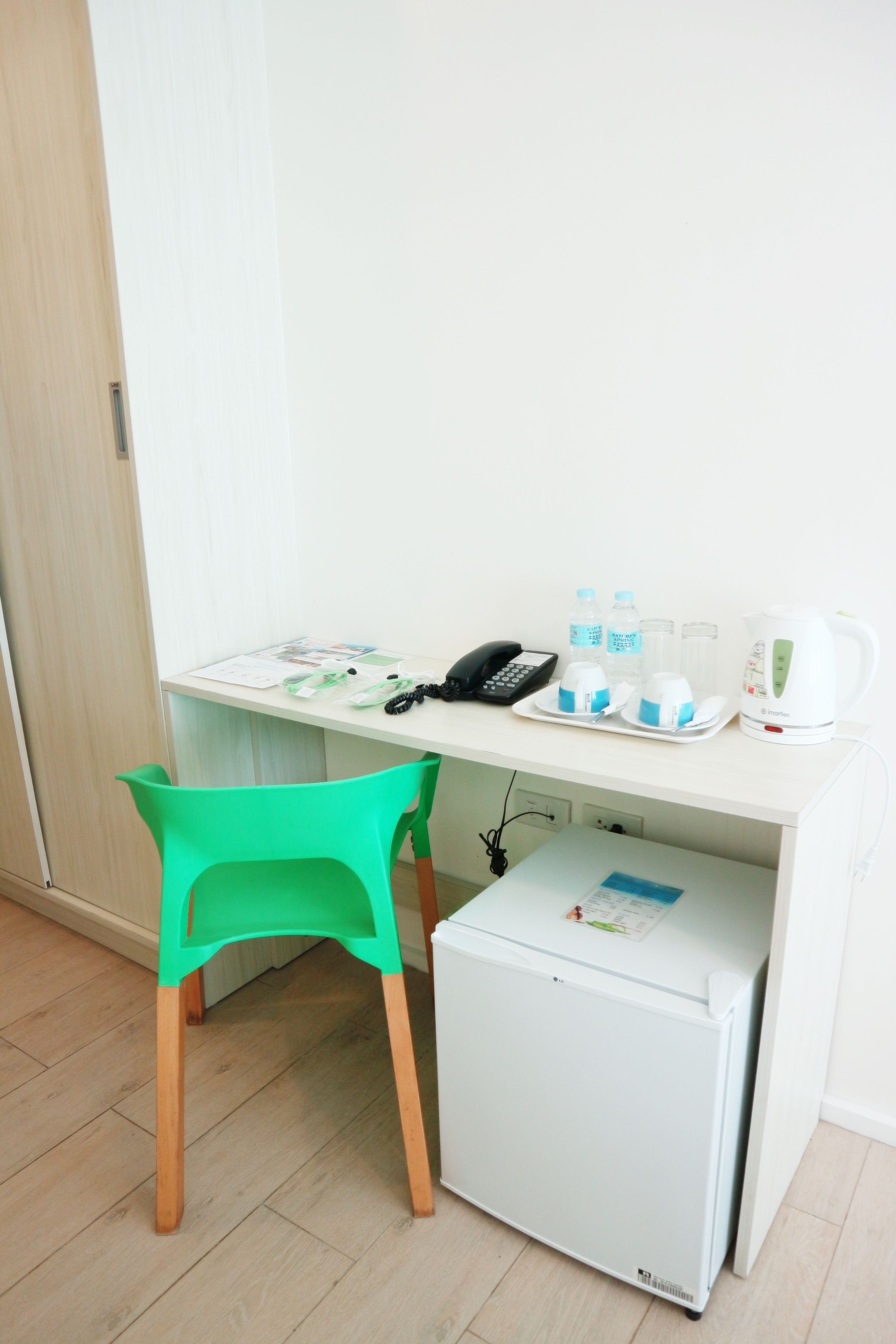 deluxe double room, 2 double beds | room amenity