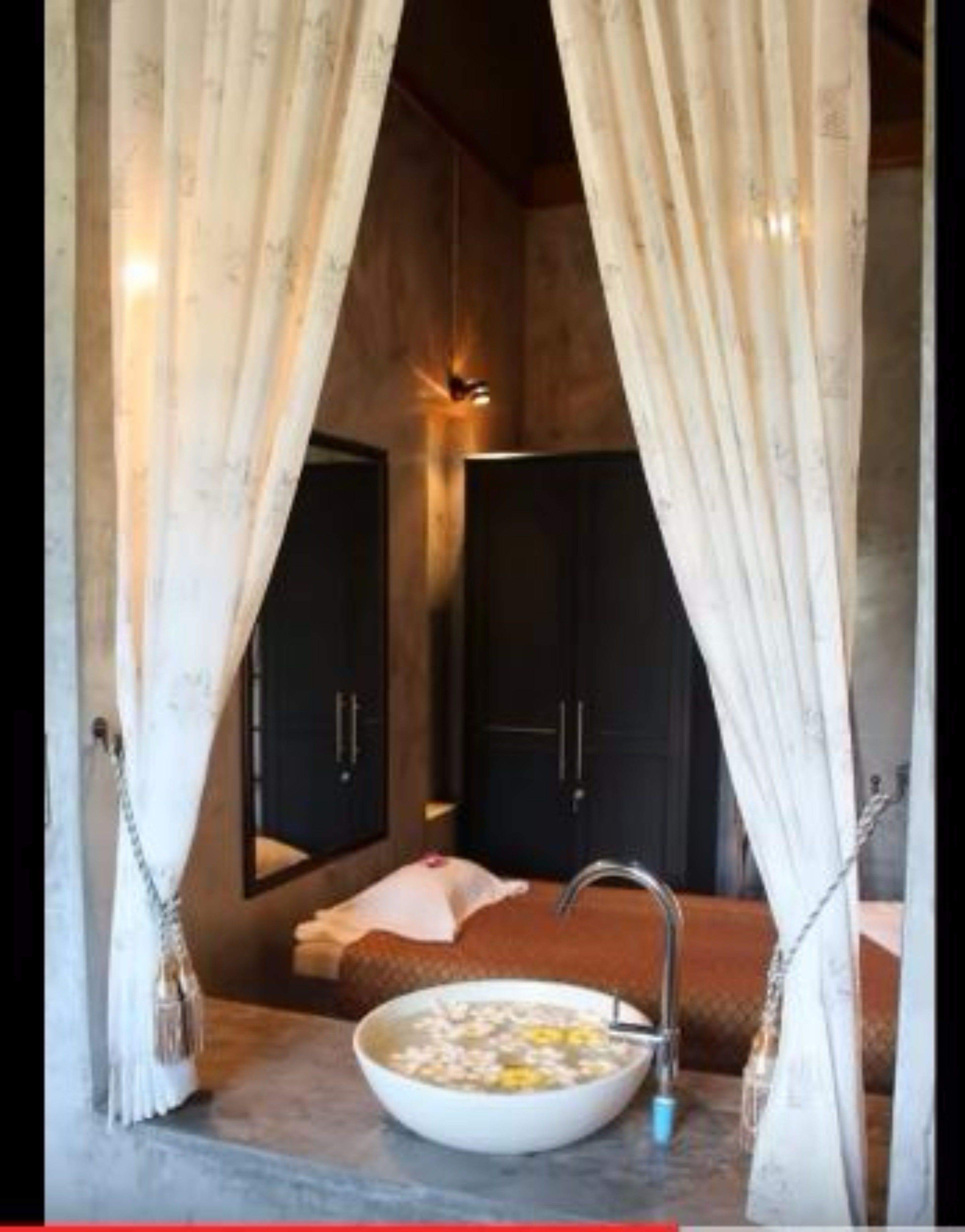 massage/treatment rooms