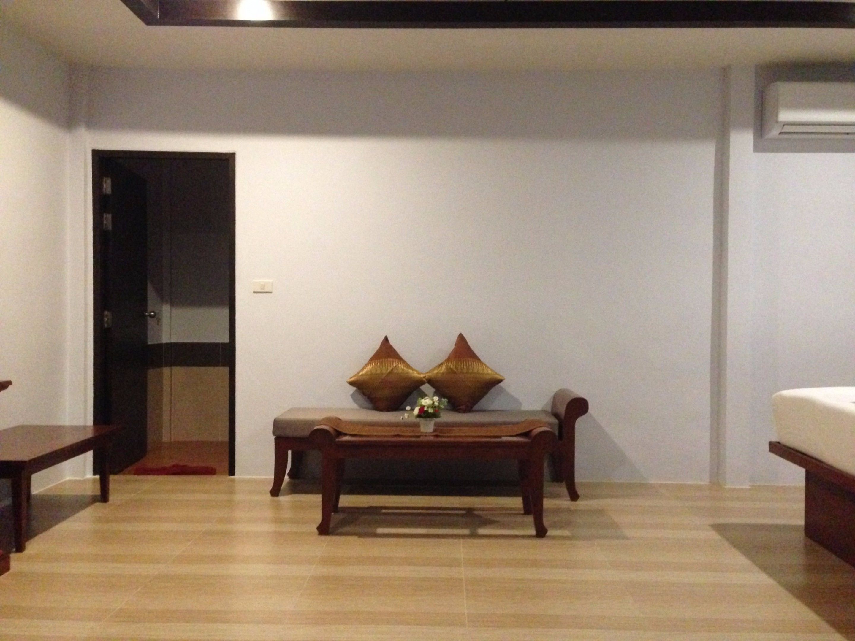 pool villa with partial sea view | minibar, in-room safe, desk, cots/infant beds