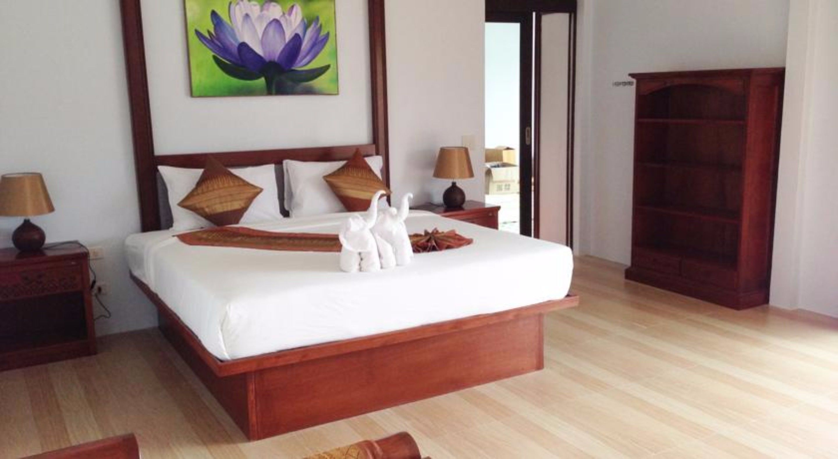 pool villa with partial sea view | minibar, in-room safe, desk, cots/infant beds