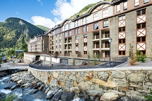 Front of property - Ribasol Ski Mountain Park (Arinsal)