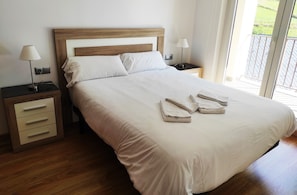 2 bedrooms, blackout curtains, cots/infant beds, free WiFi - Ribasol Ski Mountain Park (Arinsal)