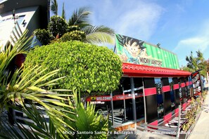 Fachada de la propiedad