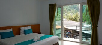 Wandee Bed and Breakfast - Hostel