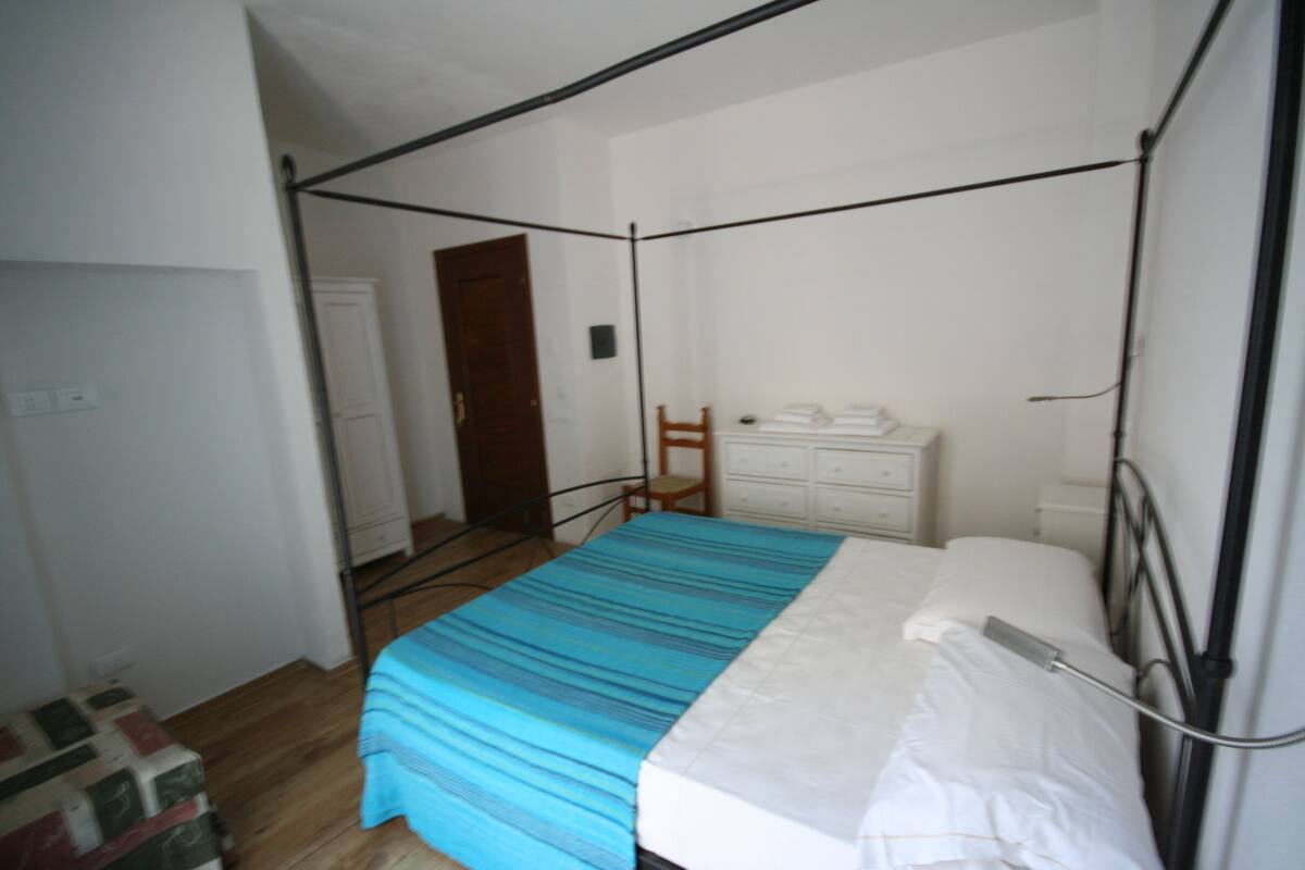 Egyptian cotton sheets, memory-foam beds, individually decorated