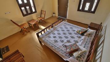 Desk, soundproofing, rollaway beds
