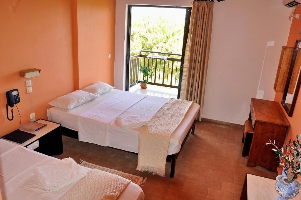 in-room safe, iron/ironing board, free cots/infant beds, bed sheets