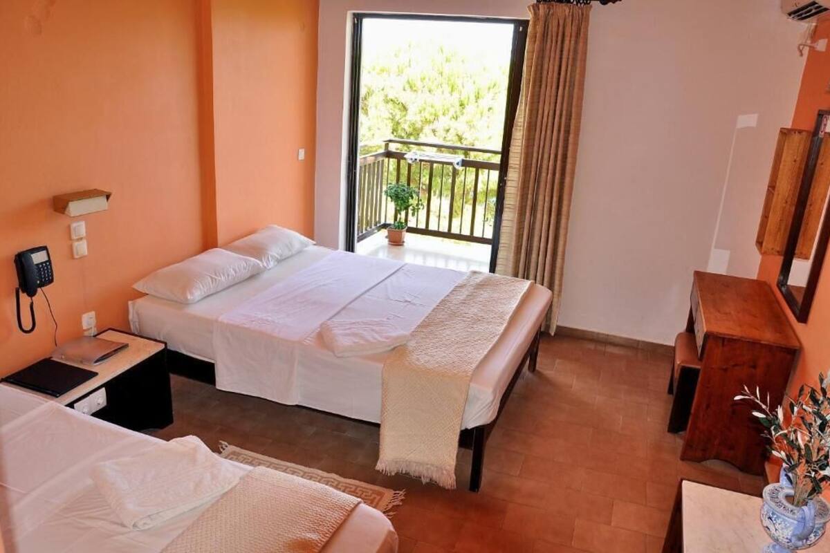 in-room safe, iron/ironing board, free cots/infant beds, bed sheets