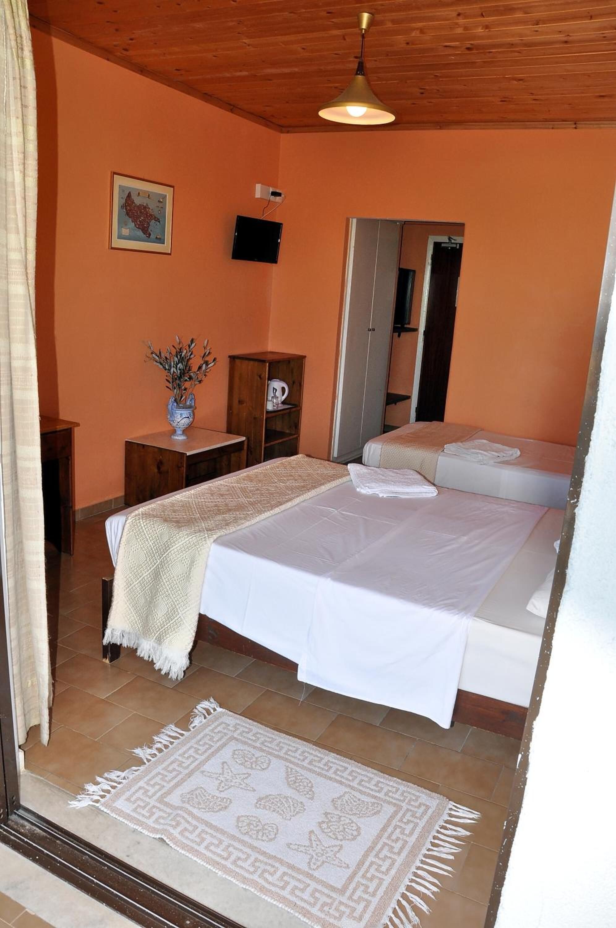 in-room safe, iron/ironing board, free cots/infant beds, bed sheets