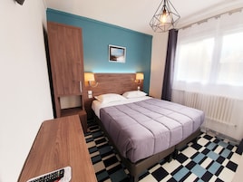 Premium bedding, free WiFi