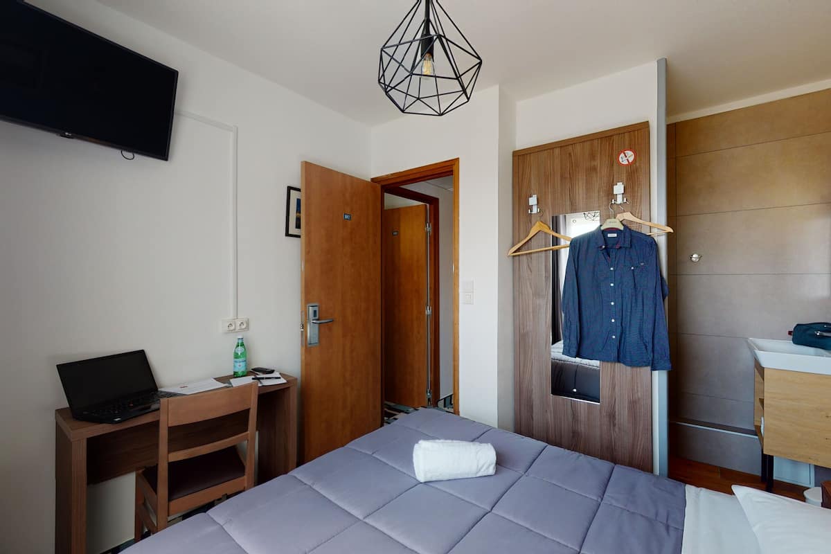 Two Adjoining Rooms | Premium bedding, free WiFi