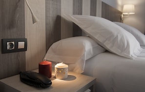 Minibar, coffres-forts dans les chambres, bureau, Wi-Fi gratuit