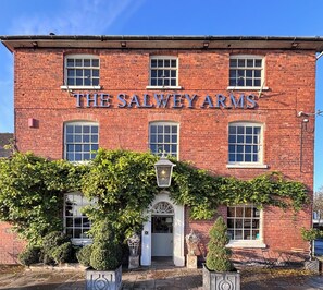 Exterior - The Salwey Arms (Ludlow)