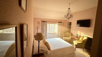 Dobbeltrom (SEVERN) | Skrivebord, strykejern/-brett, wi-fi (inkludert) og sengetøy