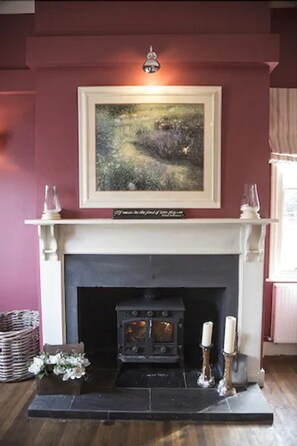 Fireplace - The Salwey Arms (Ludlow)