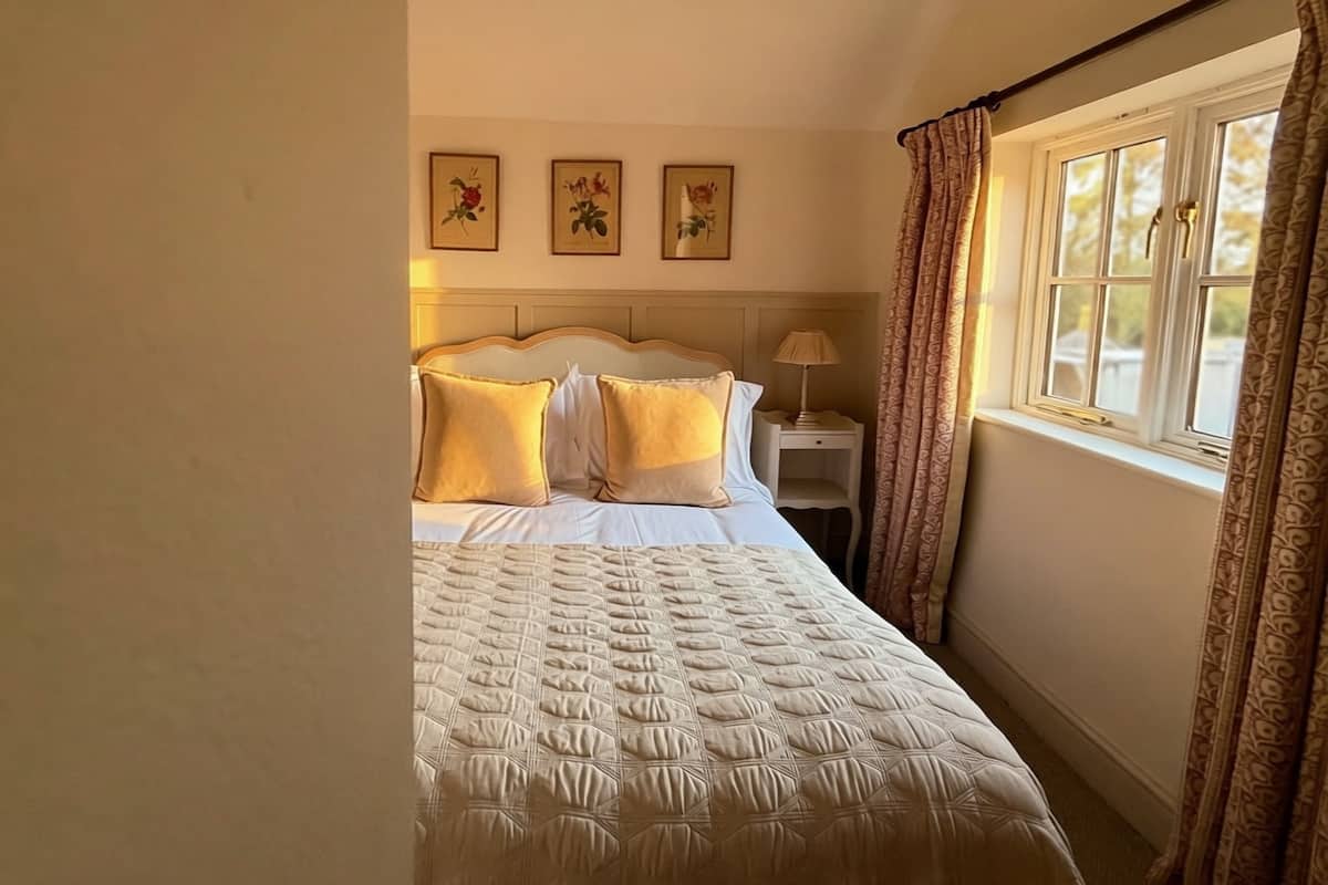 双人房 (ONNY) | 办公桌、熨斗/熨衣板、免费 WiFi、床单