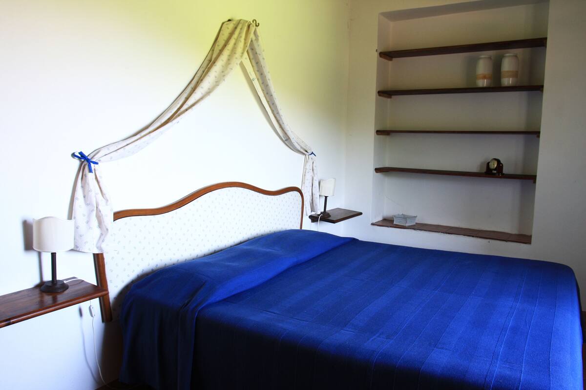 Apartment, 1 Schlafzimmer (2 pax) | Zimmersafe, Schreibtisch, schallisolierte Zimmer, Bettwäsche