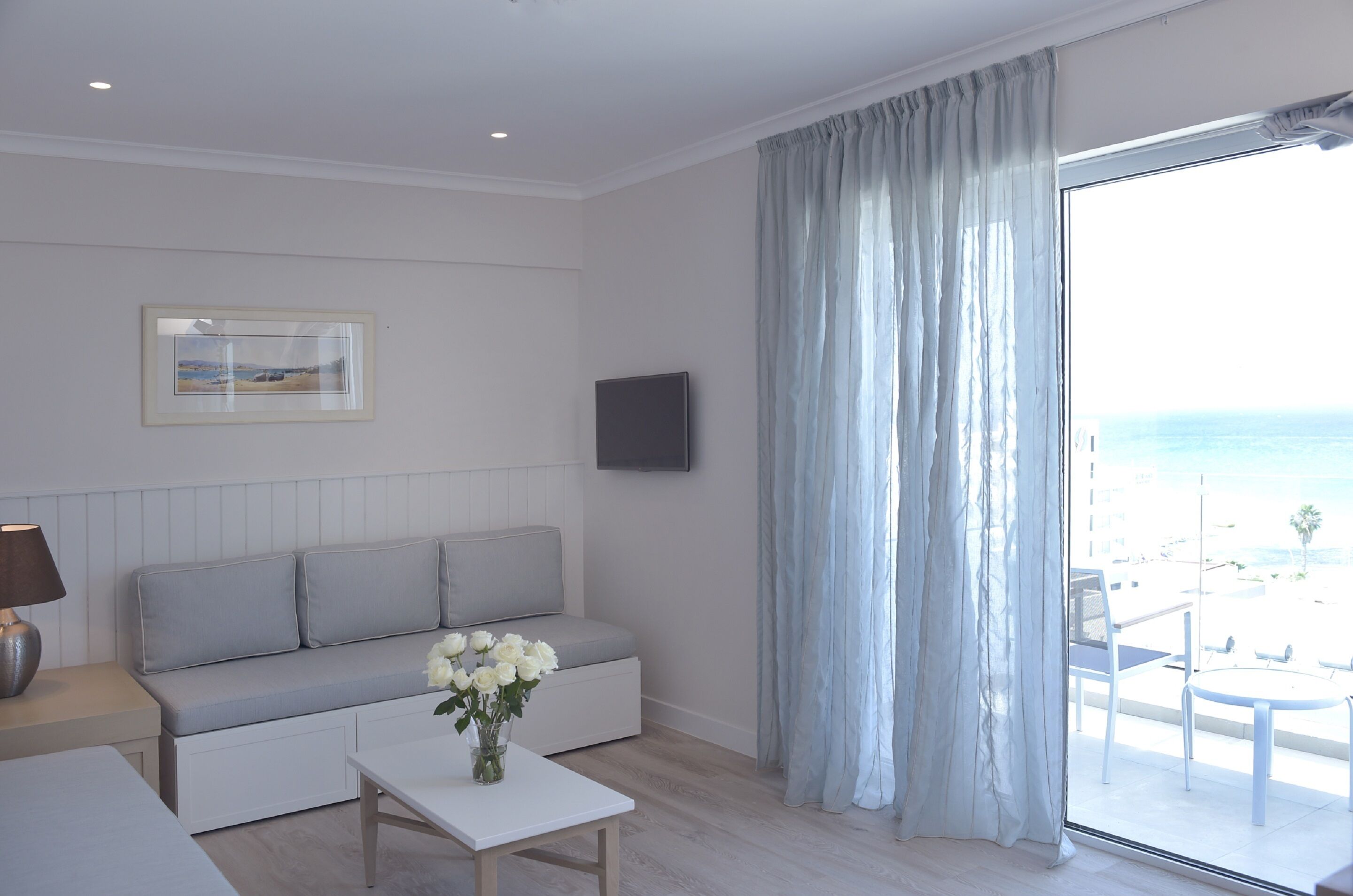 suite, 1 bedroom, sea view | desk, soundproofing, free wifi, bed sheets