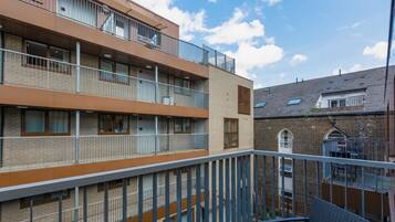 Deluxe Apartment, 1 Bedroom, Private Bathroom, City View | Balcony