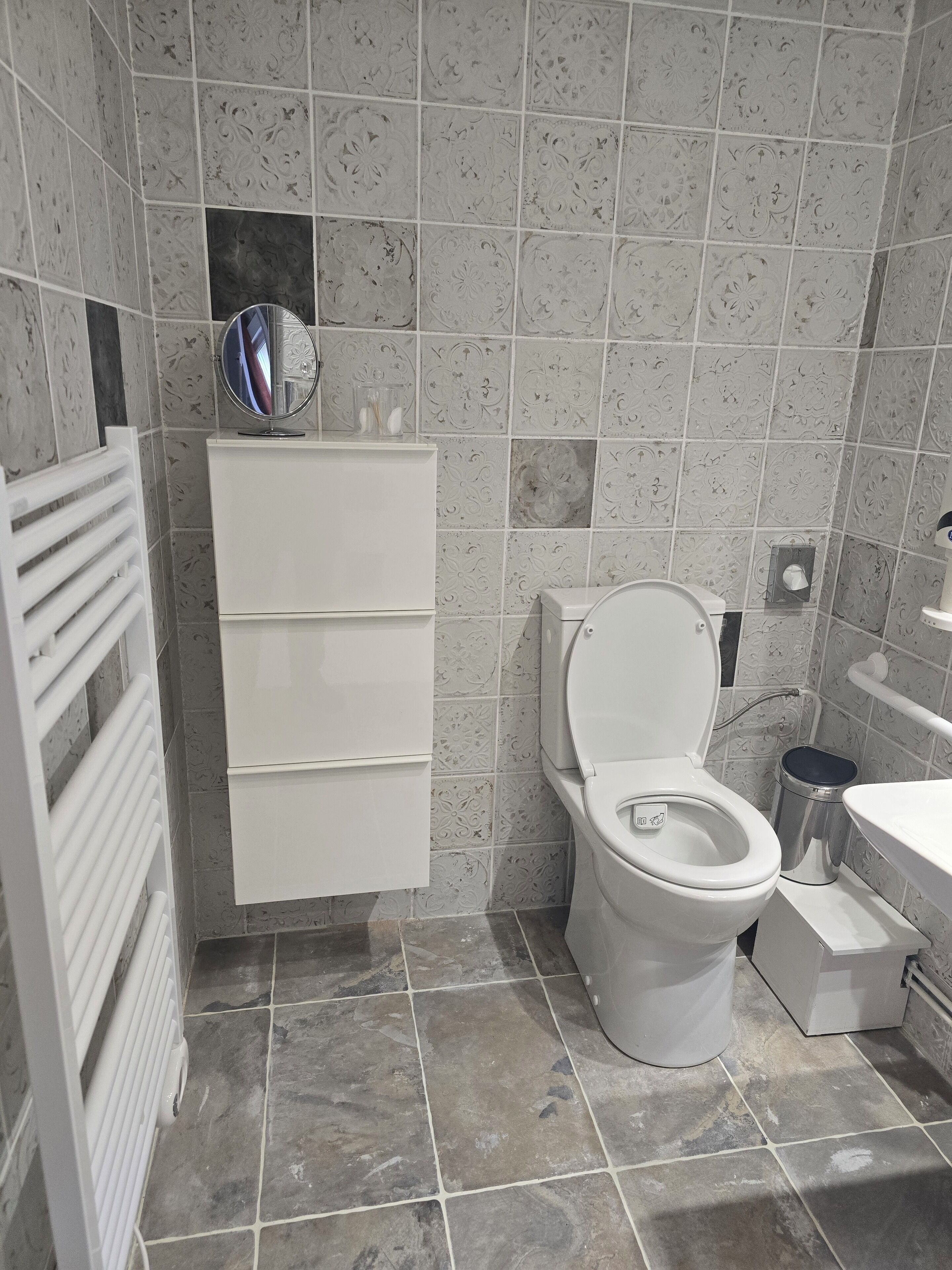 deluxe double room, 1 king bed | bathroom | free toiletries, hair dryer, bathrobes, slippers