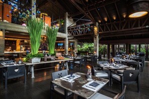 5 restaurants, breakfast, lunch, dinner served; Thai cuisine  - Private Pool Villas by The Slate (Sa Khu)