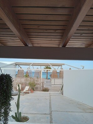 Front of property - Blue Peter Apartments (Paralimni)