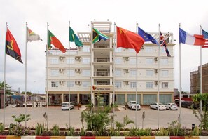 Front of property - Sun Shine Hotel (Luanda)