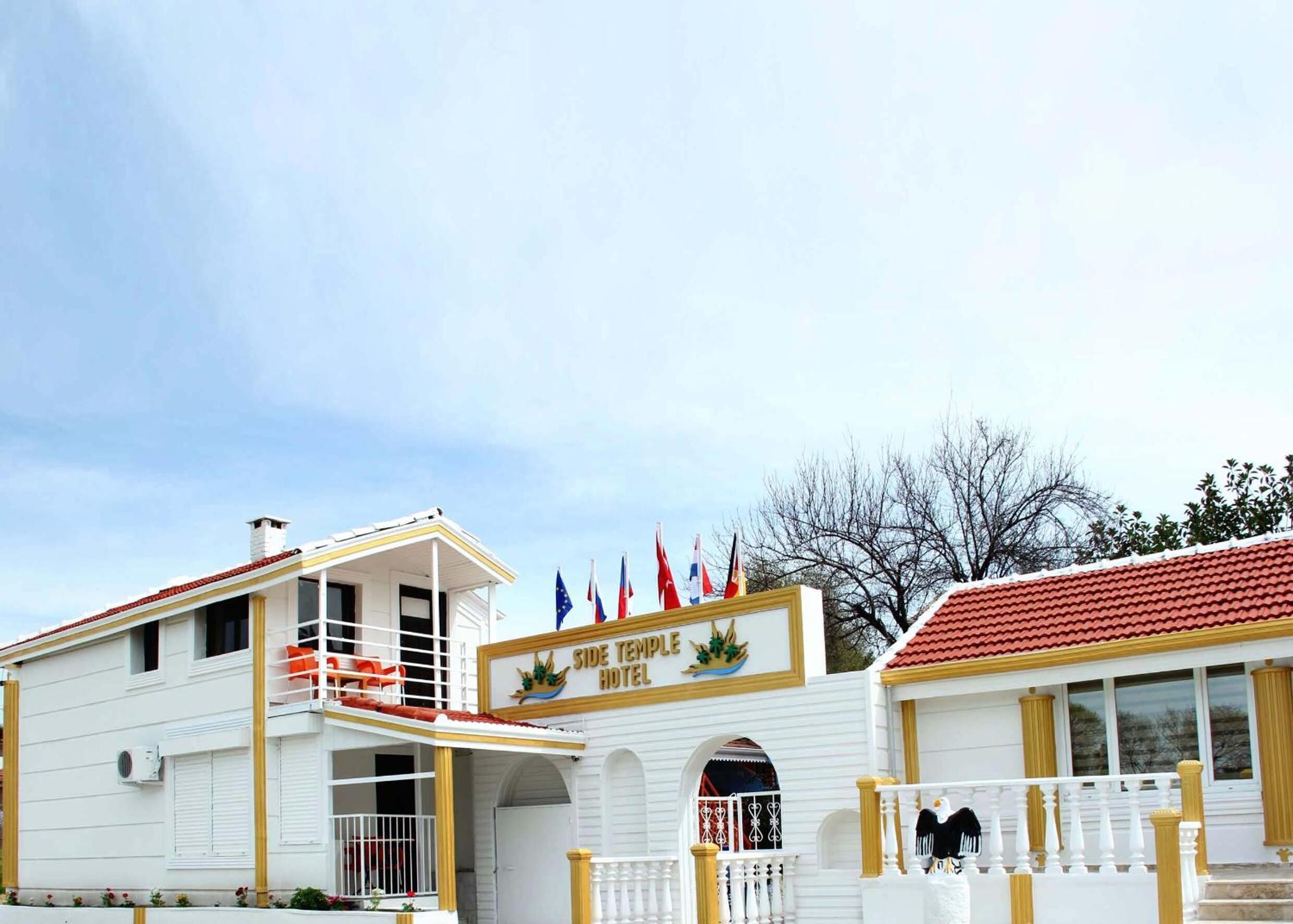 Photo - Side Temple Hotel