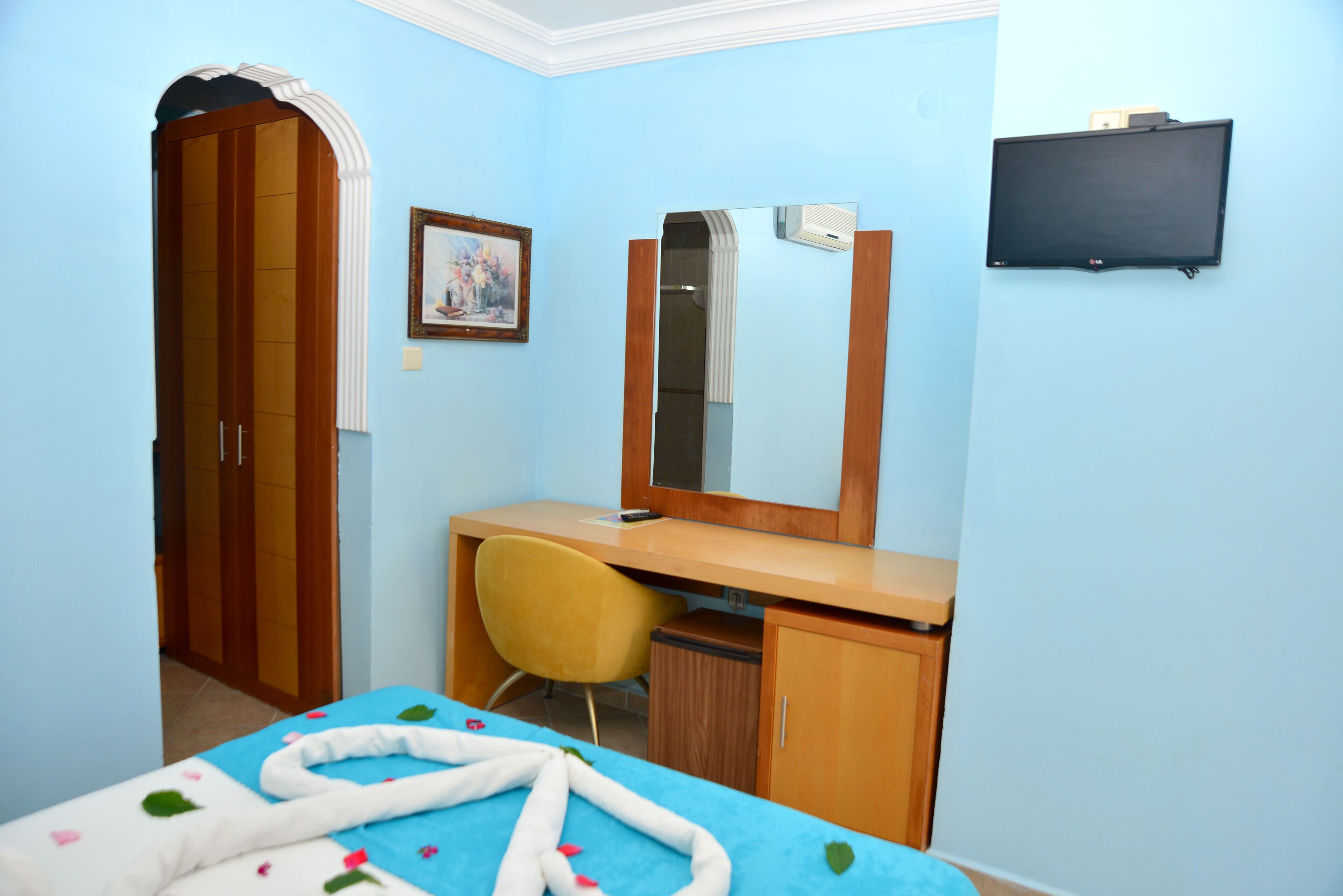 Photo - Side Temple Hotel