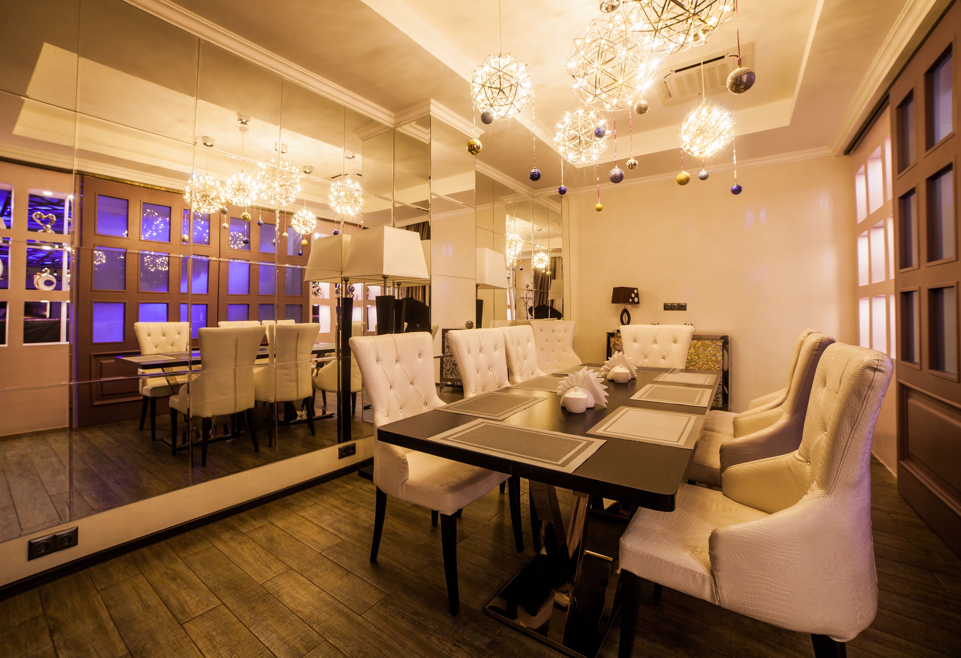 breakfast, lunch, dinner served; modern european cuisine