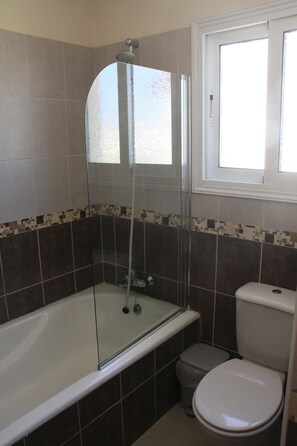 Villa, 3 habitaciones, alberca privada | Baño | Secadora de cabello 