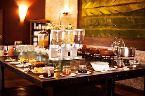 Buffet - Santa Clara Eco Resort (Dourado)