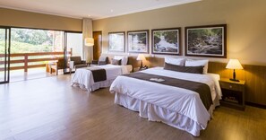 Minibar, in-room safe, individually decorated, desk - Santa Clara Eco Resort (Dourado)